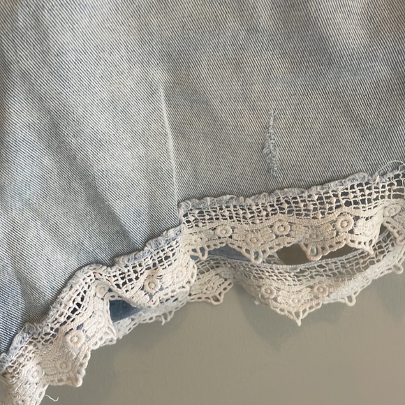 Free people jean shorts with lace rim - Picture 2 of 4
